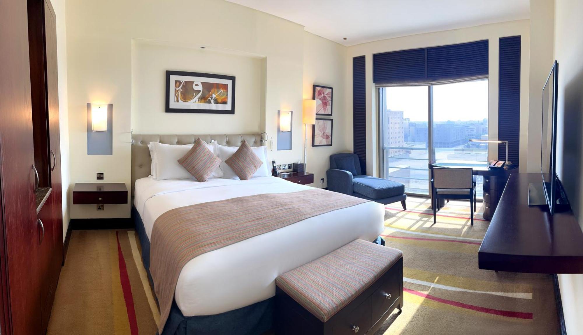 Sofitel Al Khobar The Corniche Hotel Ngoại thất bức ảnh A room at the hotel