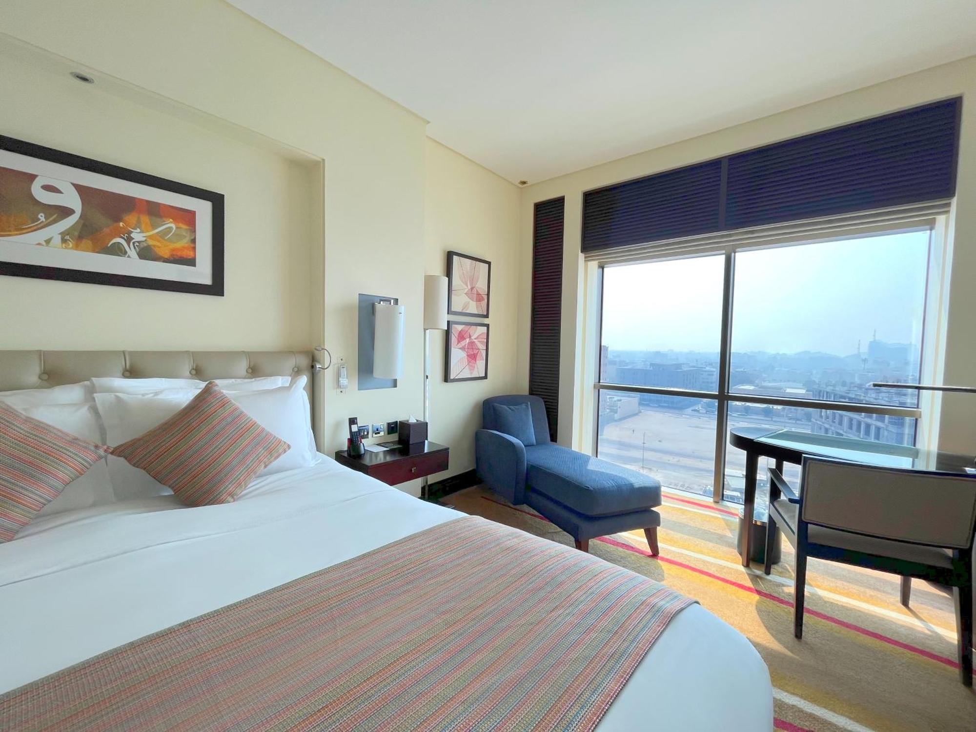 Sofitel Al Khobar The Corniche Hotel Ngoại thất bức ảnh A room at the Taj Bengal